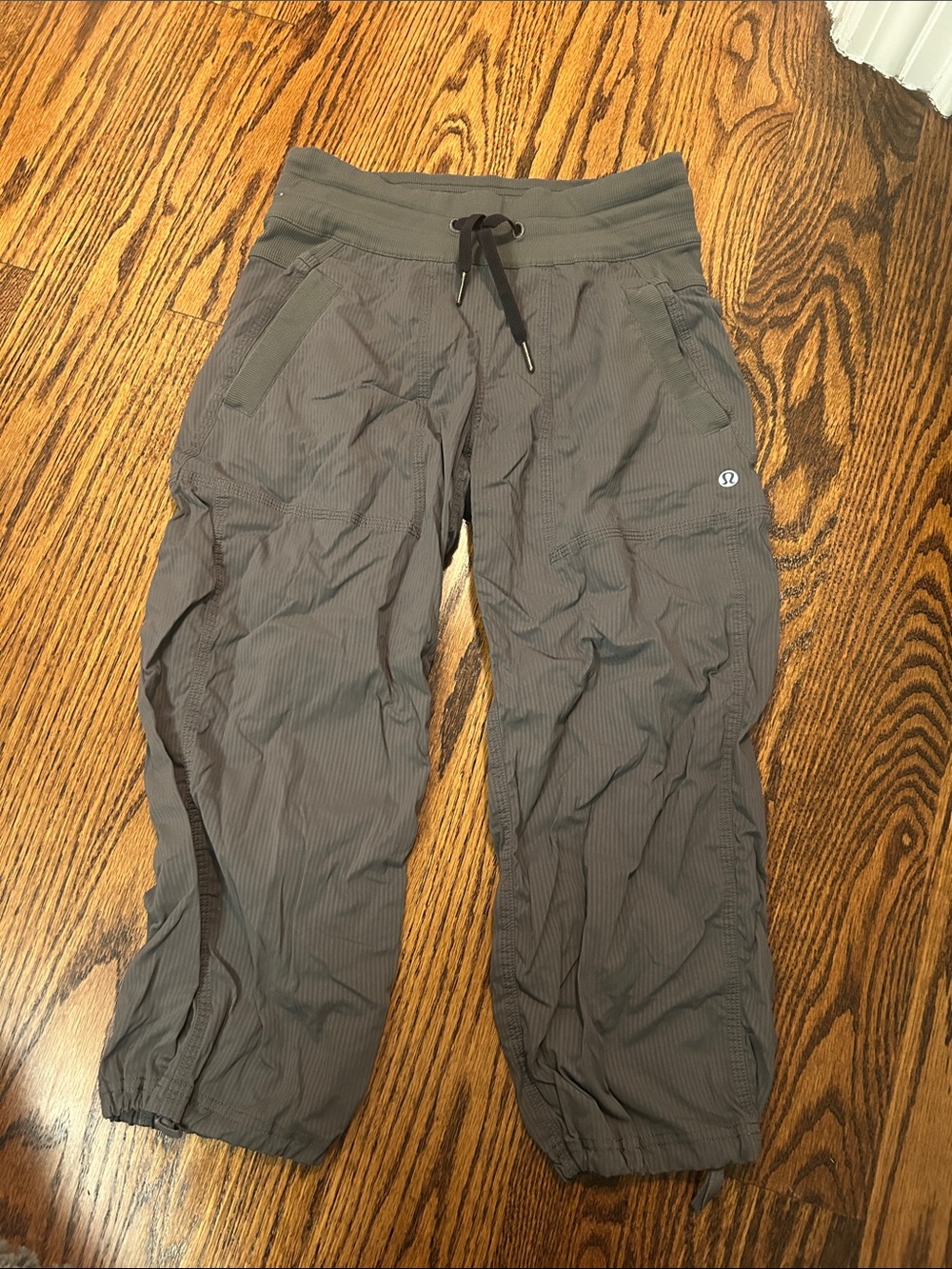 Lululemon capri grey size 2